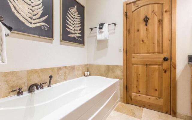 Elkhorn Townhome 1939