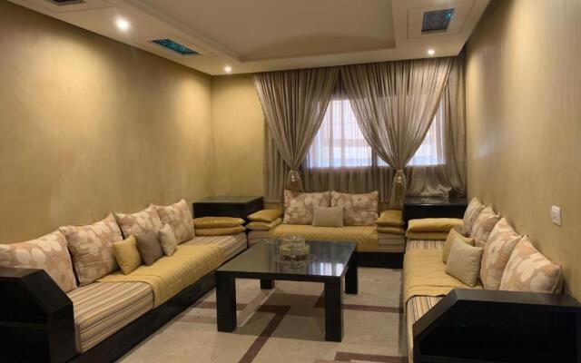 Iris beach luxurious apartment