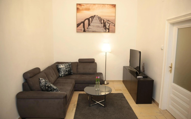 Heart of Vienna - City Apartment