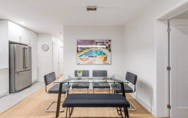 Cool and Comfortable 2 Bedroom Den