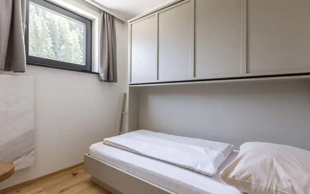 Suite in Saalbach Near ski Area