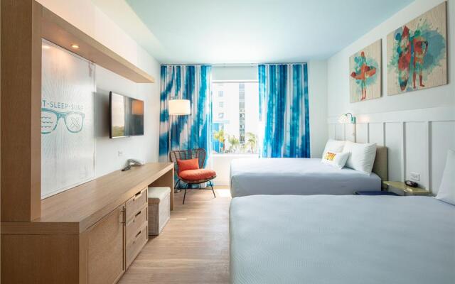 Universal's Endless Summer Resort - Surfside Inn and Suites