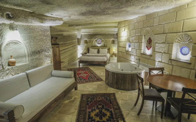 Zara Cave Hotel +10
