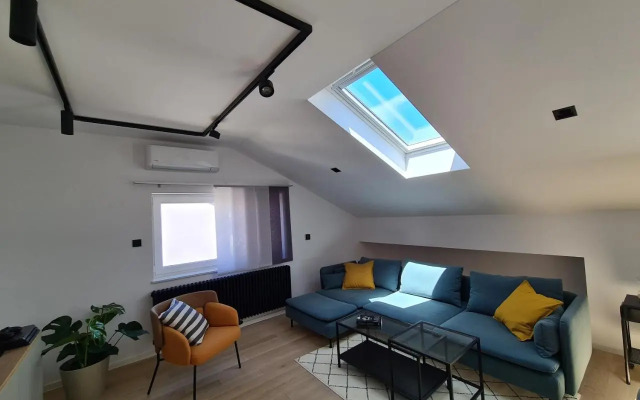 Guesthouse Porto 100m see, close Sandy beach, Pebble beach