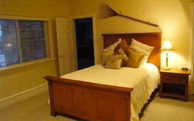 Hummingbird Springs Luxury Home