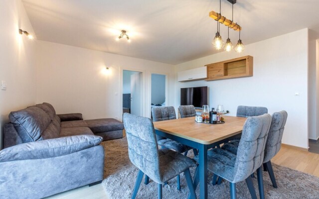 Stunning Apartment in Solin With Wifi and 2 Bedrooms