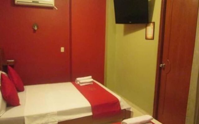 Aura Hotel