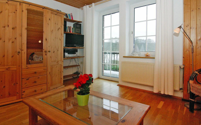 Apartment Wiesenschein, Moenkebude