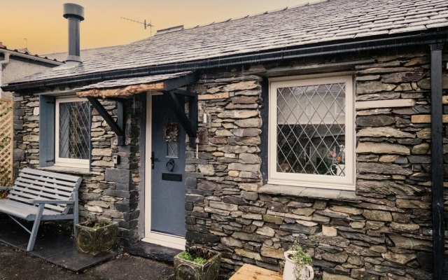 The Annex - Windermere Escape for Two