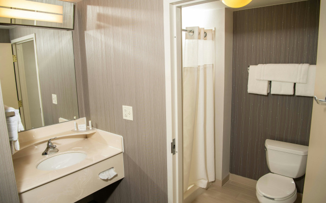 Courtyard by Marriott Erie