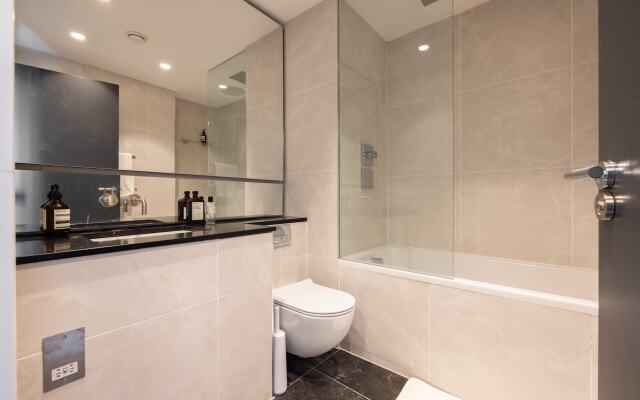 Contemporary One Bedroom Apartment - Borough