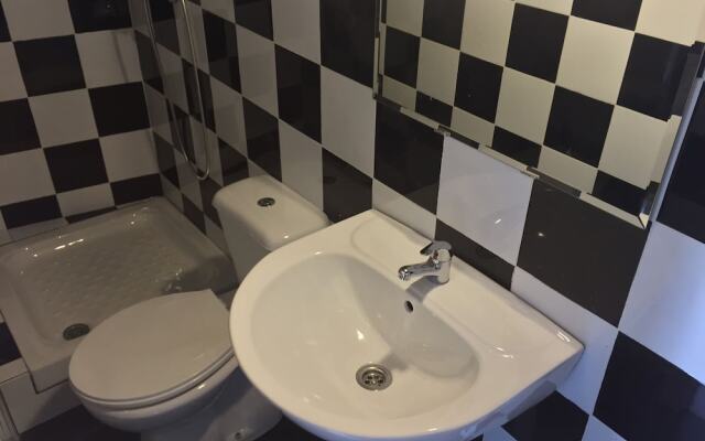 Estudio cercano a Plaza Castilla CBA1