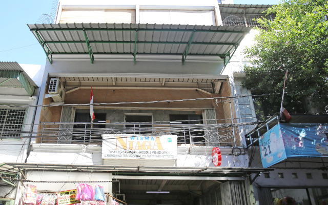 OYO 3865 Wisma Niaga