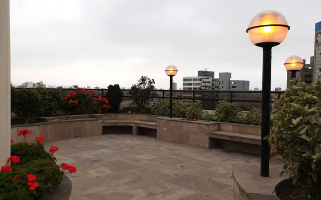 Suites Plaza Las Flores