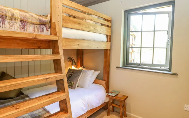 The Owl's Shack