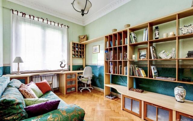 Апартаменты на улице Большая Дорогомиловская 5