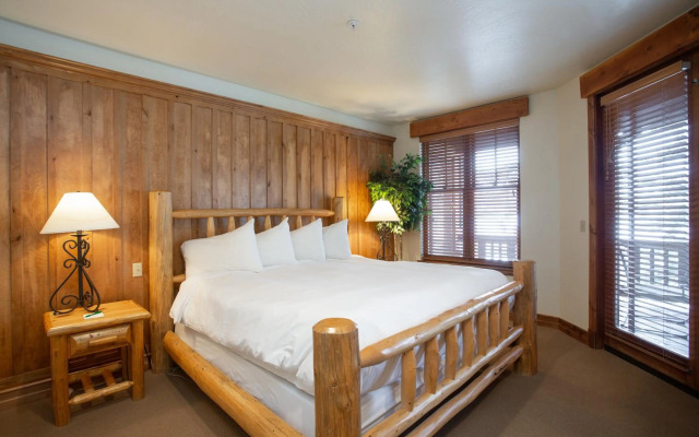 Lodges at Deer Valley