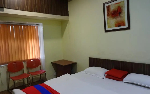 OYO Rooms Sealdah Near Entally Market
