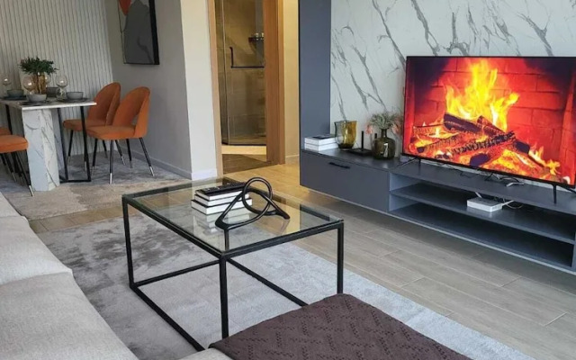 leo residence