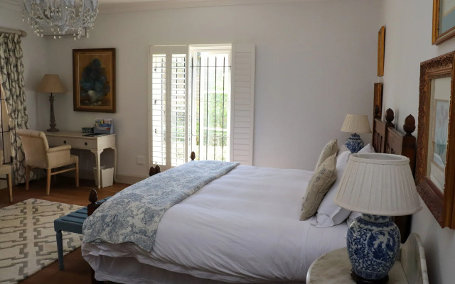 Maison - H Guest House