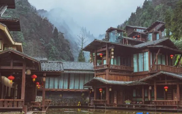 Shier Beihou Shuanghe Inn