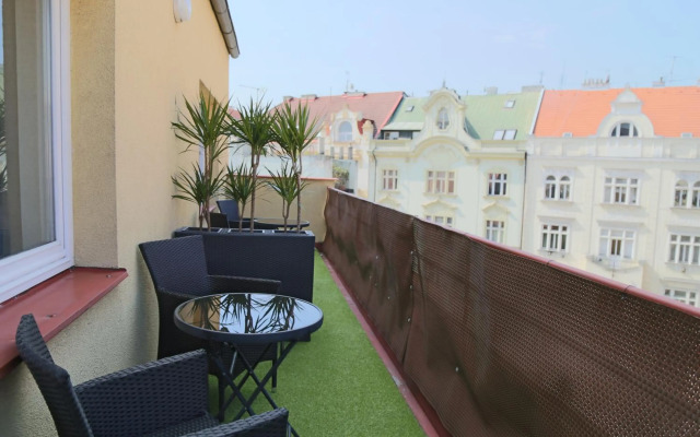 Charles Square Apartments