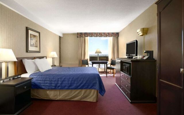 Ramada Lethbridge