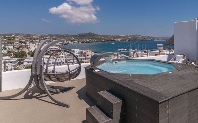 Uncle's Luxury Adamas Suites