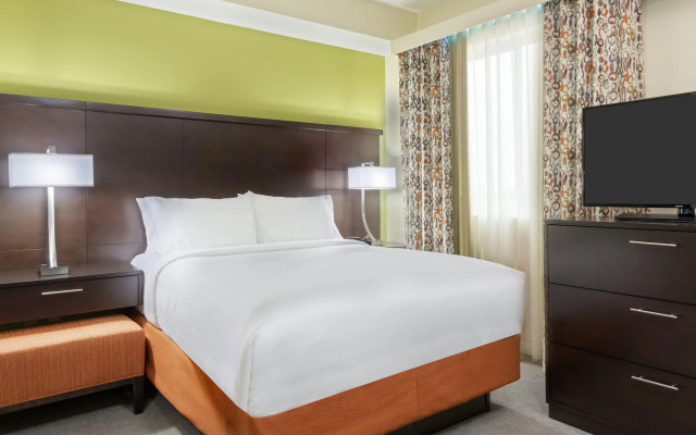 Staybridge Suites Miami International Airport by IHG