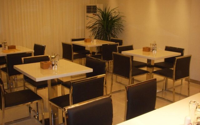 Jinjiang Inn Shanghai International Tourism and Resorts Zone Zhoupu Town Branch