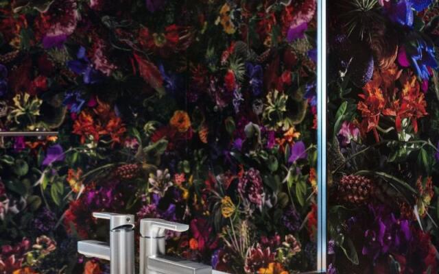 TETRA Hotel,  Autograph Collection