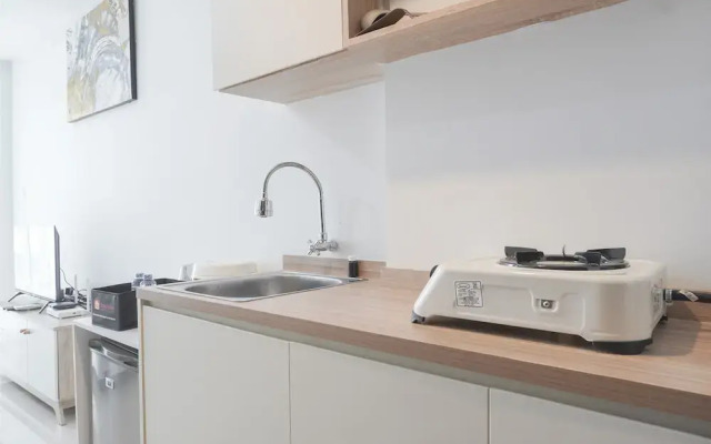 Modern Look Studio Room At Citra Living Apartment