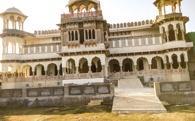 Aaram Bagh-Pushkar Villa