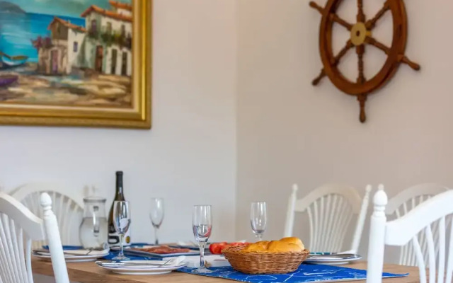 Bright 3-bedroom Apartment in Lovran