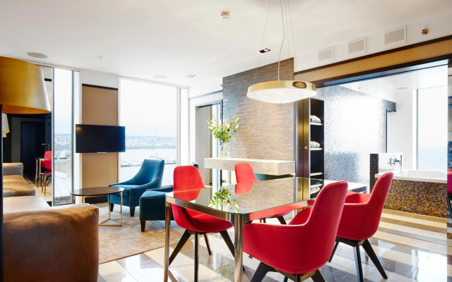 Vox Hotel