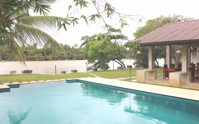 VAAYA Beach Hotel