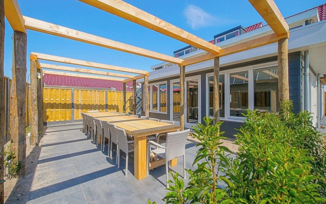 Spacious 22 Persons Holiday Home in Callantsoog