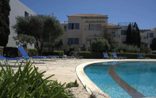 Villa Elias 1BR Upper Apt with Pool
