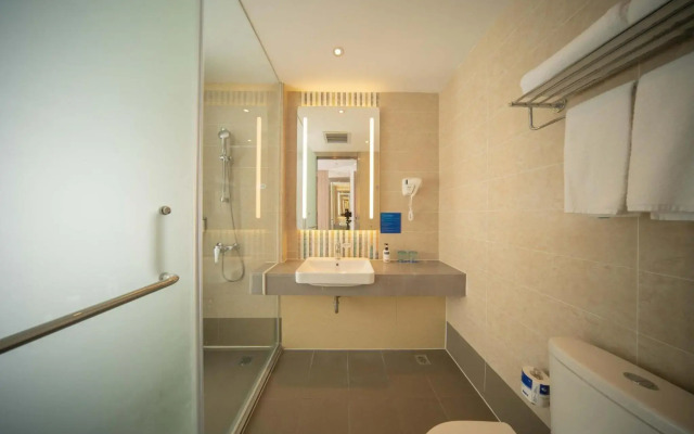 Holiday Inn Express Shanghai Pujiang by IHG