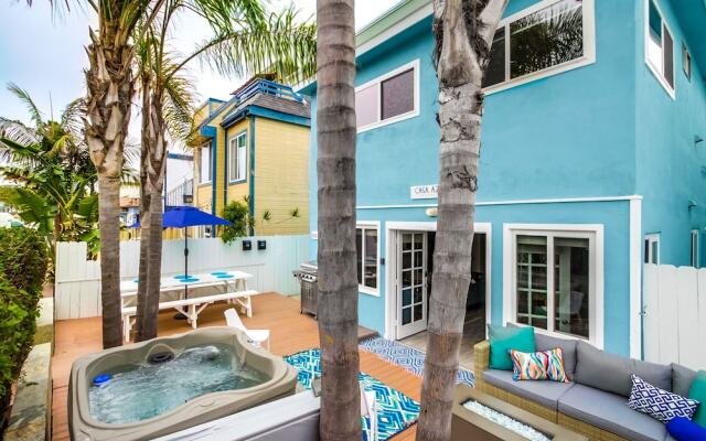 Casa Azul Lower 2 Bedroom Apts