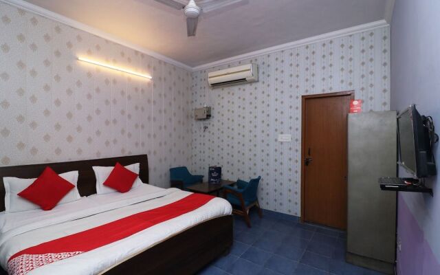 OYO 16270 Hotel Sweet Home