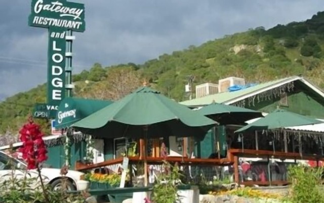 The Gateway Restaurant & Lodge