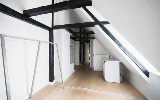 Charming 2-bed Duplex in Great Location