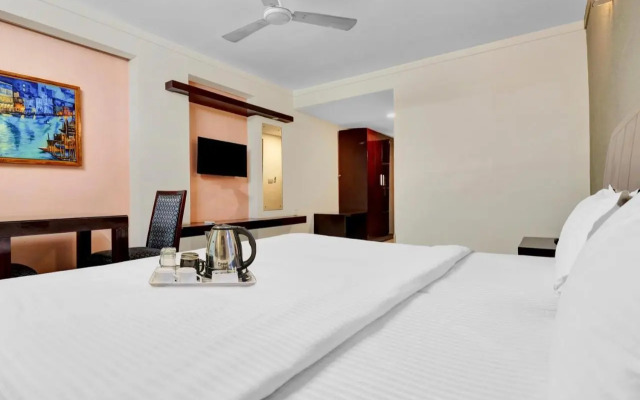 OYO Townhouse 80108 Aec Residency