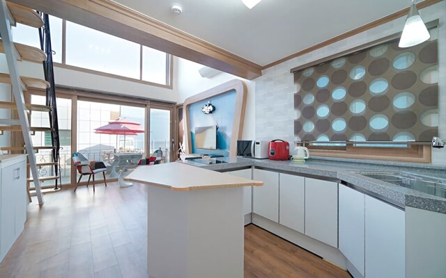 Yeongdeok Etermo Pension