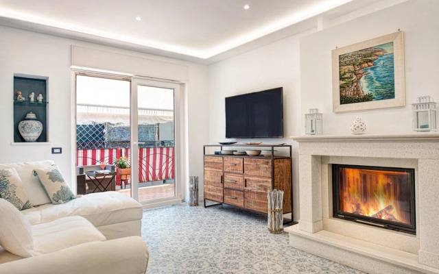 The Attic Sorrento - Rooftop Pool and Water Views