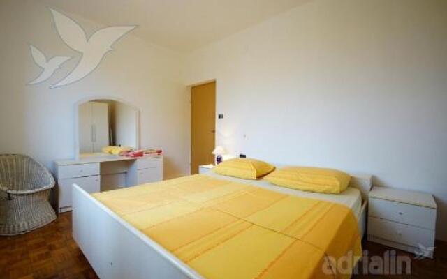 Apartment Ražanac Nikola