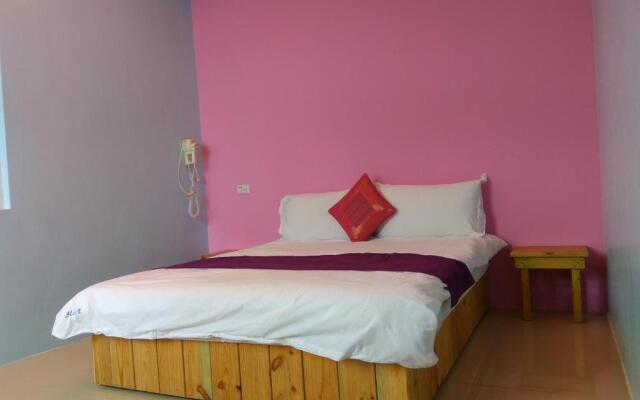 Blue% Hotel