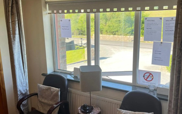 Douglasha House V93RX64