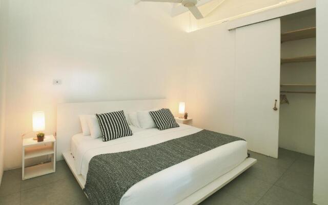 La Negra Surf Hotel & Soda